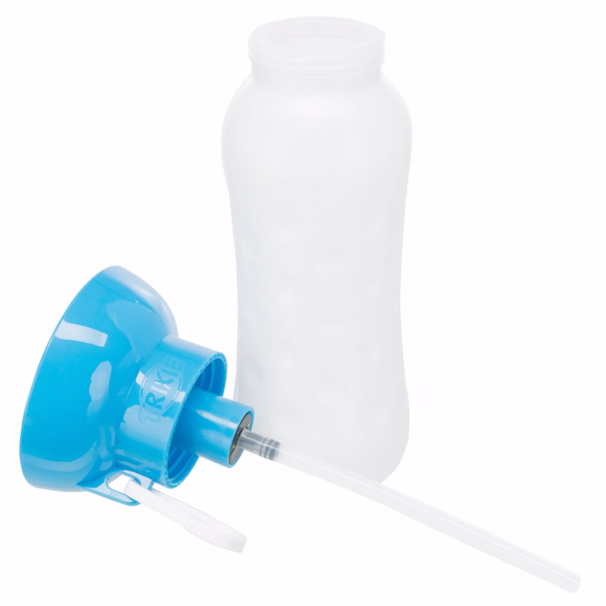 Trinkflasche mit Trinknapf