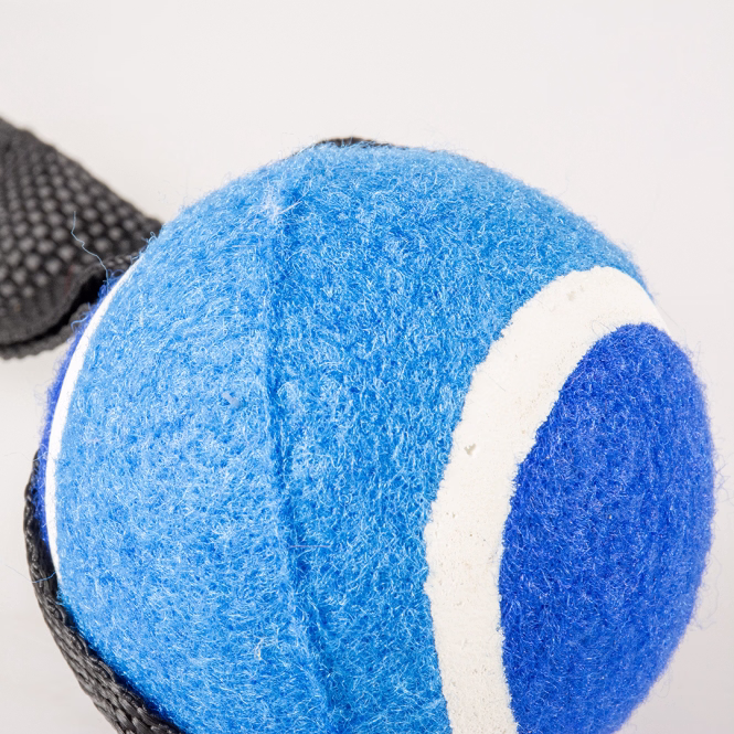 Tug 'n Play Ball mit elastischer Zugschlaufe