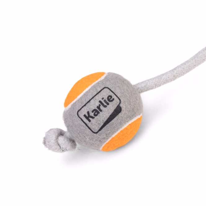 Tennisball mit Seilschlaufe